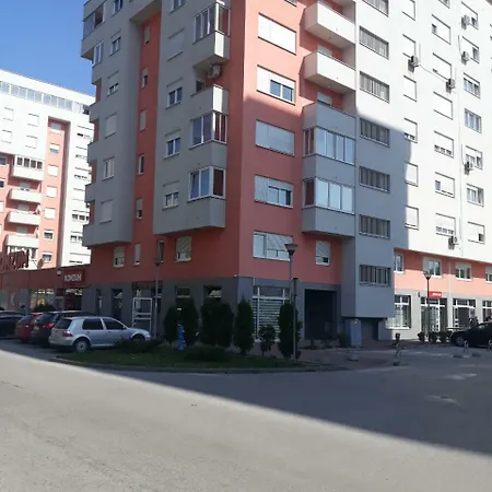 Apartman Irac 图兹拉