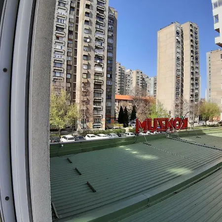 公寓 Apartman Irac 图兹拉